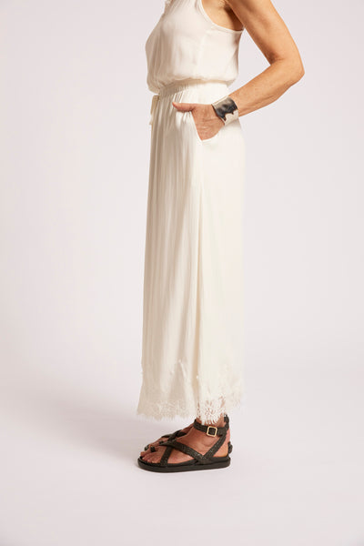 Drift Lace Skirt - White