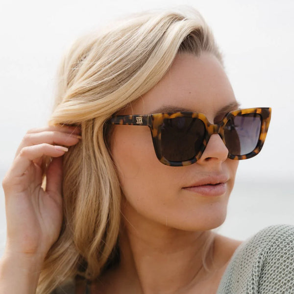 ~ SOEK Sunglasses Harper - Honey Tort