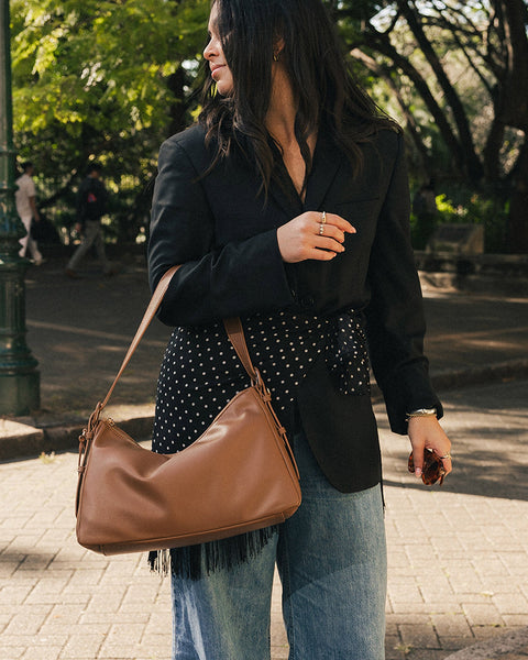 ~ LOUENHIDE Roxanne Shoulder Bag - Toffee