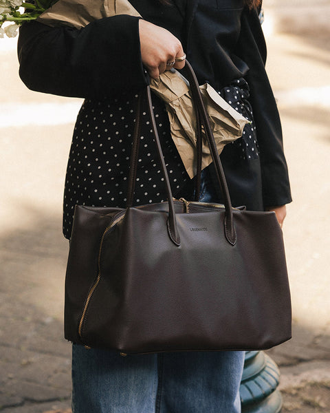 ~ LOUENHIDE Leon Tote Bag - Chocolate