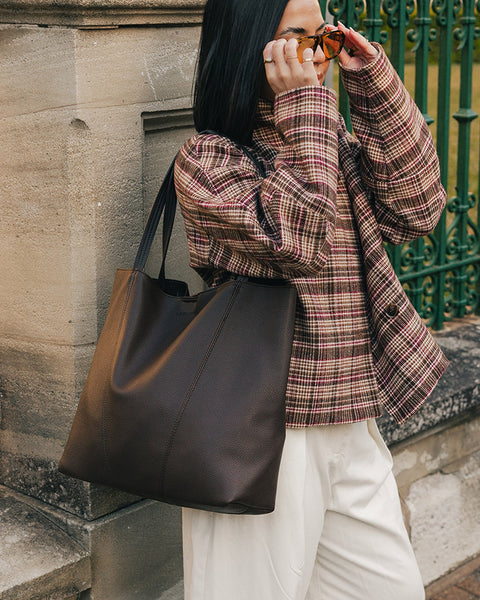 ~ LOUENHIDE Colby Tote Bag - Chocolate