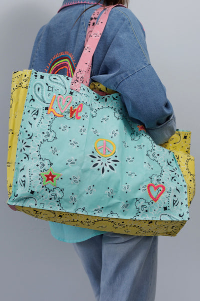 ~ Zoda Cotton Love Tote - Multi