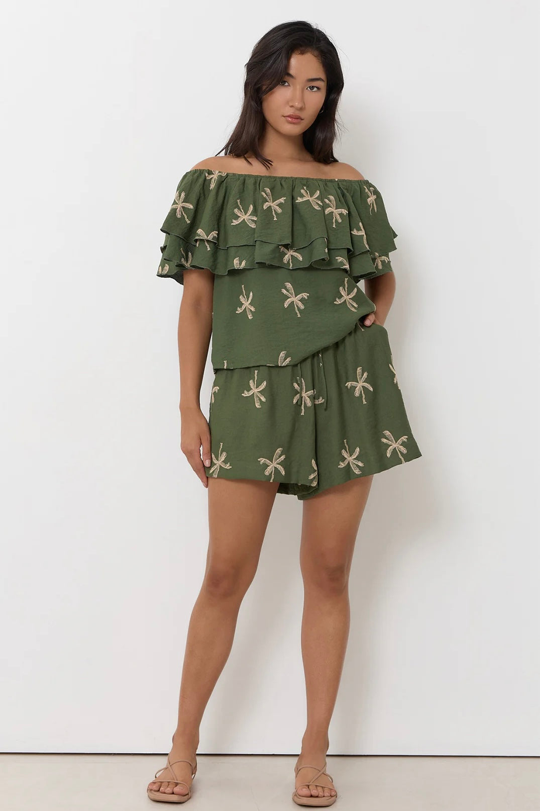 Billy Embroidered Palm Short - Green