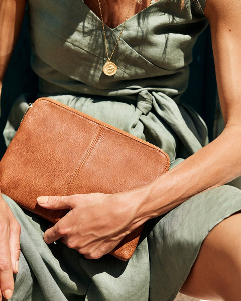 ~ ELMS+KING Bowery Wallet - Tan Pebble