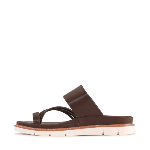 ~~~ LOS CABOS Sane Sandal - Chestnut