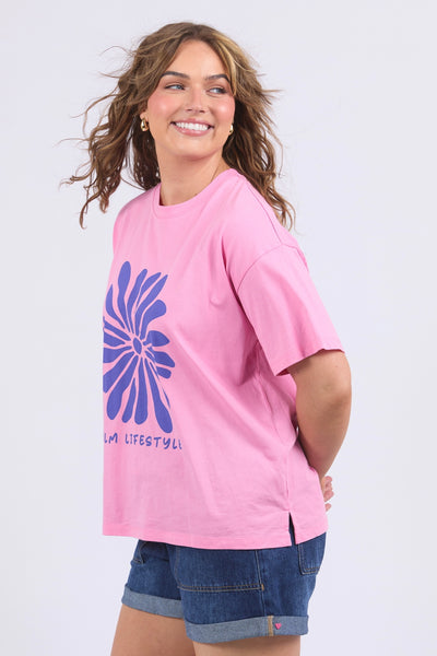Camelia Tee - Chateau Rose