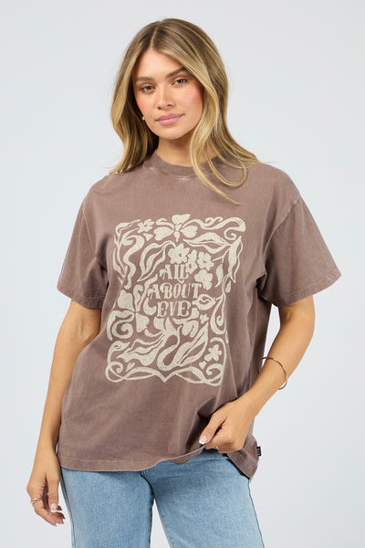 Fields Relaxed Tee - Coffee