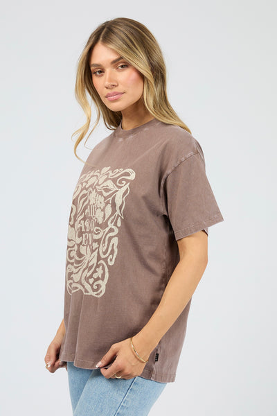 Fields Relaxed Tee - Coffee