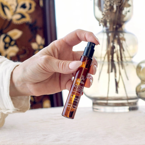 ~~ Urban Rituelle Flourish Organics Botanical Perfume - Vanilla, Lavender & Geranium